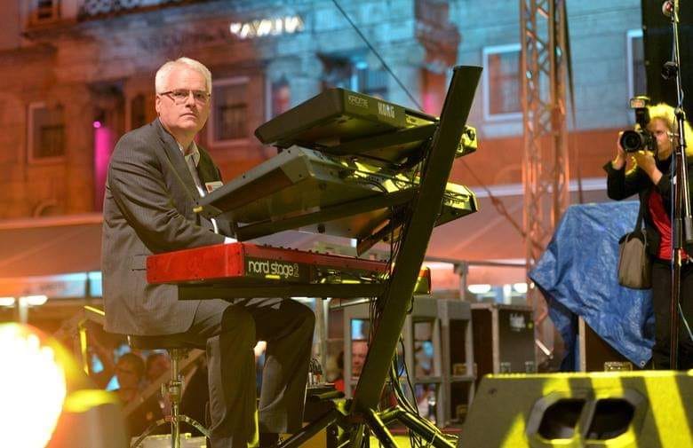 Read more about the article Jura Klavijatura i Josip Visković Viski – Live at KCM