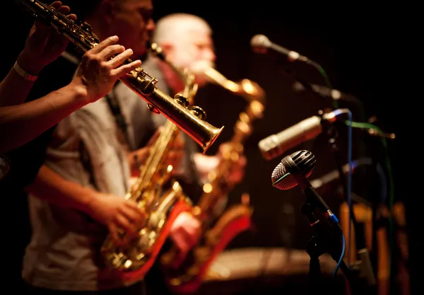 Read more about the article Monday Night Jazz Jam Session